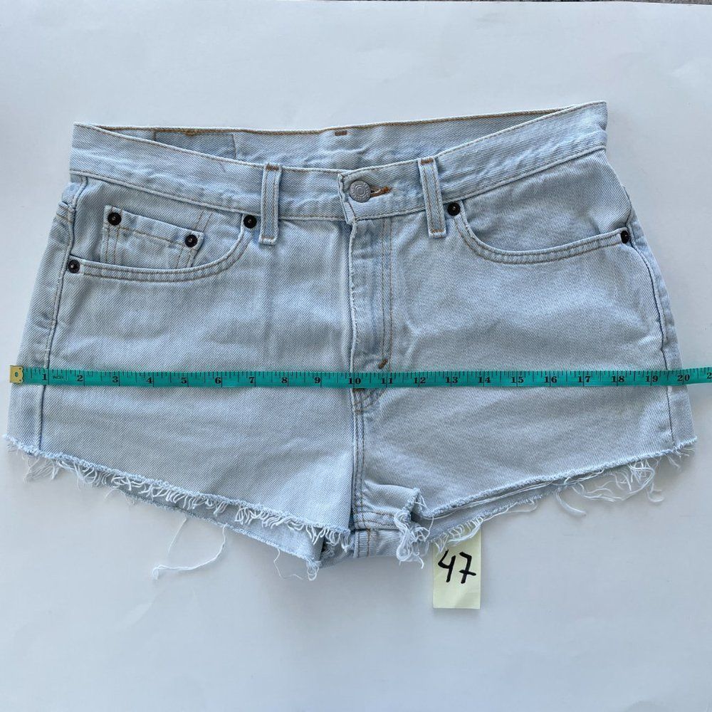 Vintage Levi's 505 high waist USA denim shorts - Picture 7 of 12